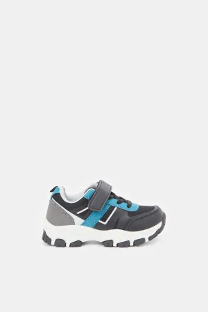 Boys Black Color Block Trekker