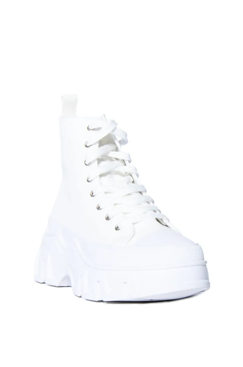 CHANEY-WHITE PLATFORM SNEAKER