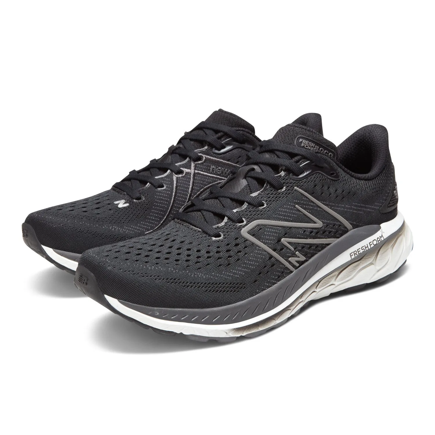 Men's New Balance Fresh Foam X 880v13 Color: Black with White & Magnet