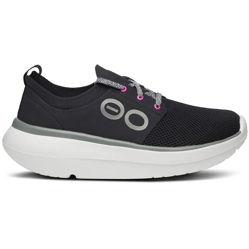 OOFOS Women's OOmy Stride Shoe - White/Black