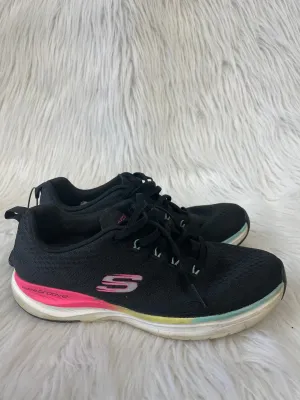 Shoes Athletic By Skechers In Black, Size: 7