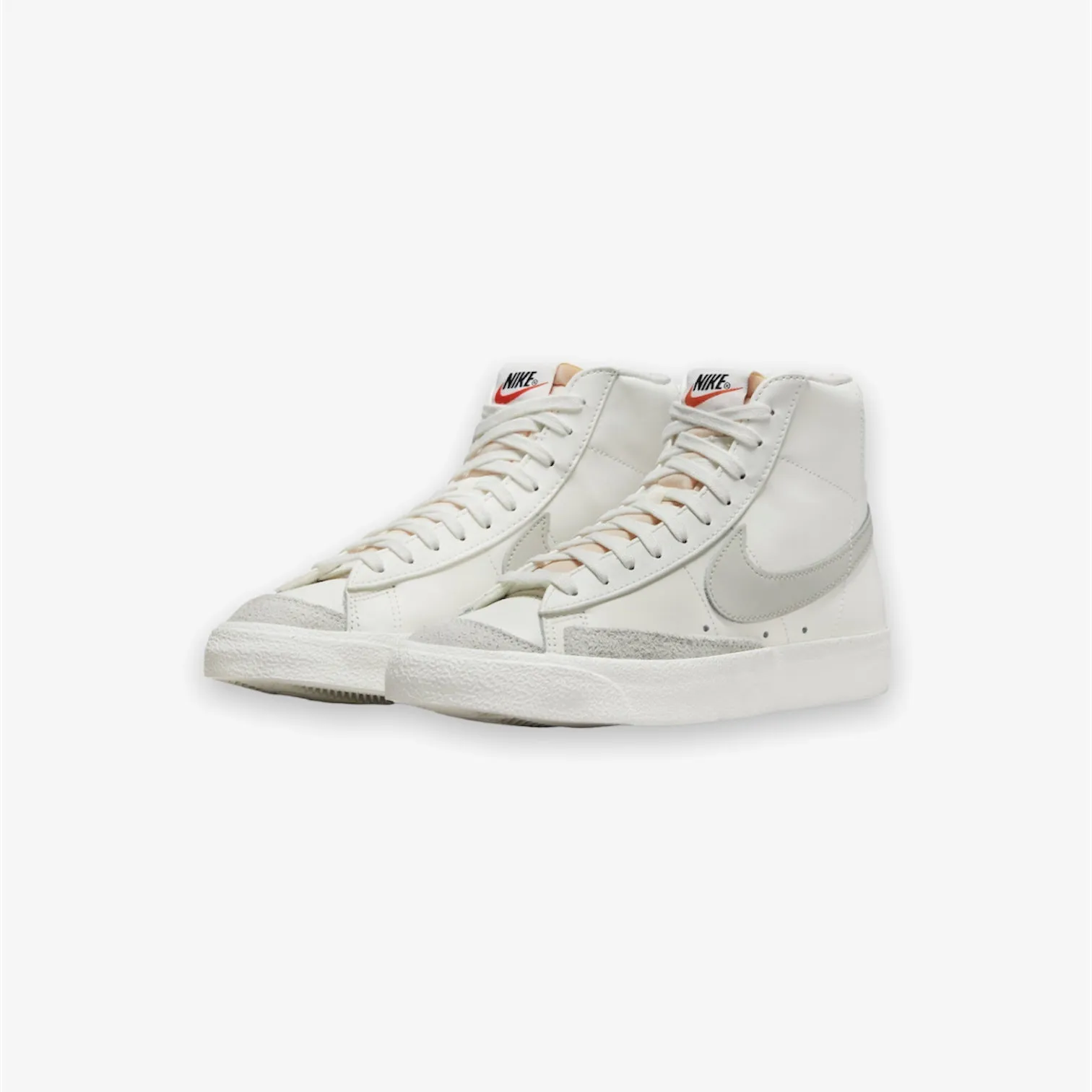 Women's Nike Blazer Mid '77 Sail Light Bone CZ1055-120